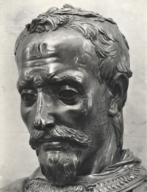 Brogi/ Malenotti, Gino — Pisa, Museo Nazionale. Donatello. Busto di San Rossore (partic.) — particolare, testa di tre quarti